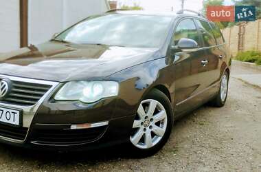Універсал Volkswagen Passat 2005 в Харкові