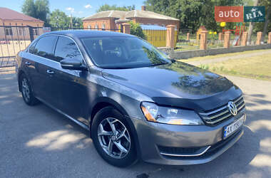 Седан Volkswagen Passat 2014 в Краснограді