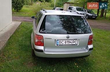 Універсал Volkswagen Passat 2004 в Мукачевому