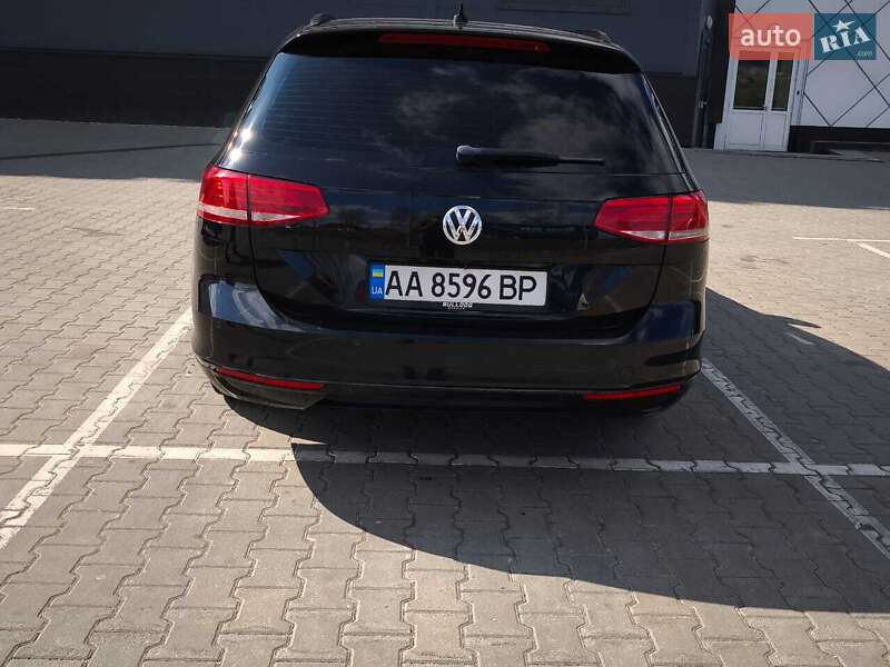 Универсал Volkswagen Passat 2016 в Киеве