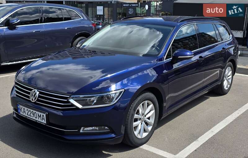 Универсал Volkswagen Passat 2017 в Киеве