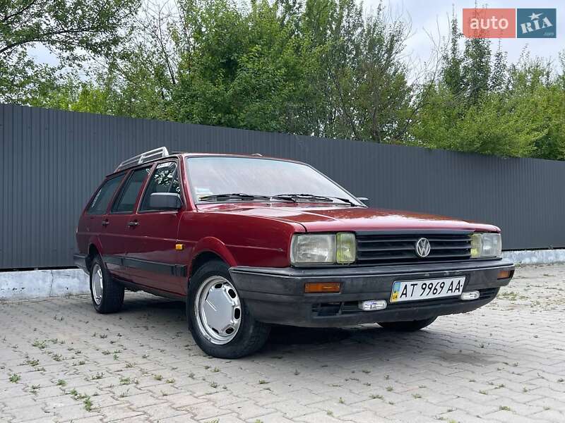 Универсал Volkswagen Passat 1986 в Черновцах