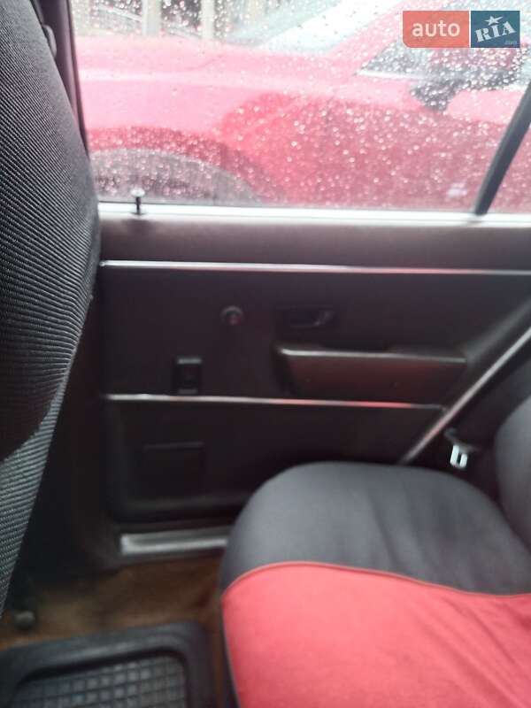 Универсал Volkswagen Passat 1986 в Черновцах