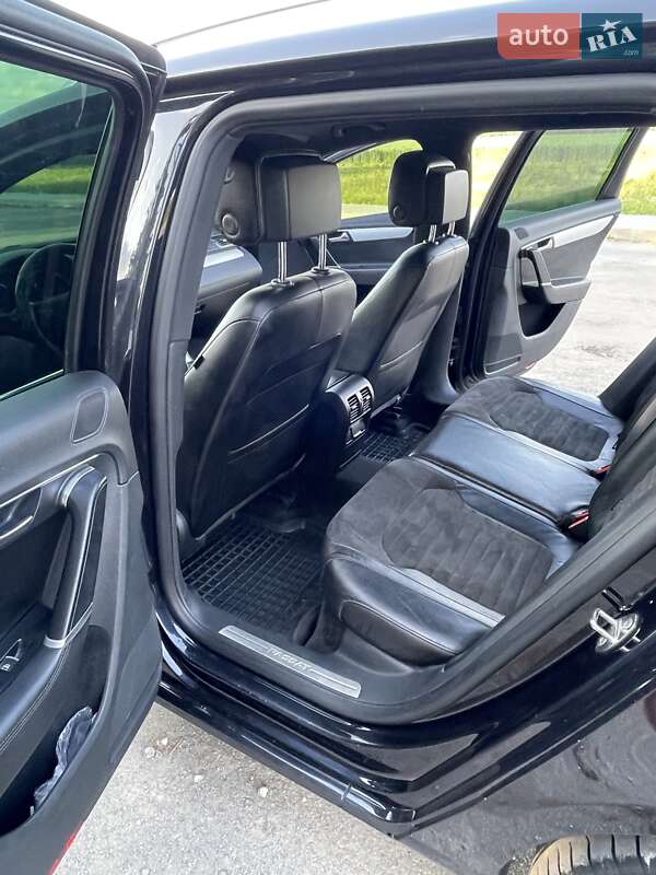 Универсал Volkswagen Passat 2013 в Городке