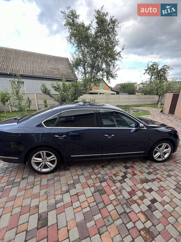 Седан Volkswagen Passat 2014 в Пирятине