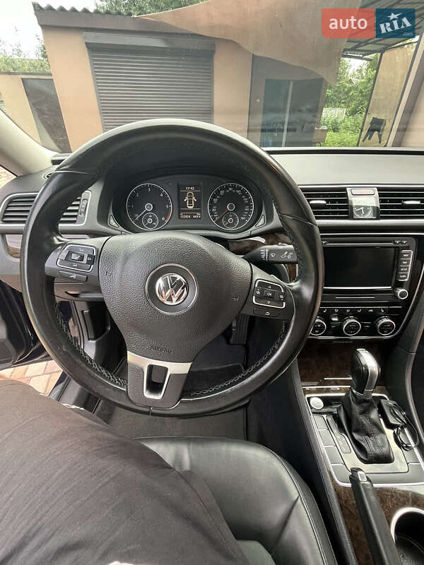 Седан Volkswagen Passat 2014 в Пирятине