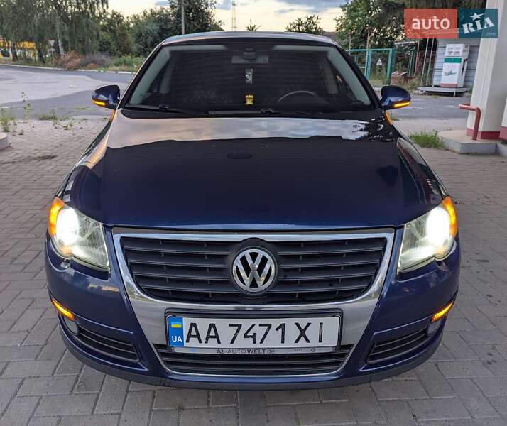 Седан Volkswagen Passat 2009 в Гадяче