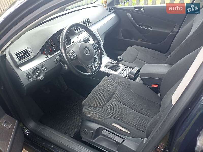 Универсал Volkswagen Passat 2009 в Вараше