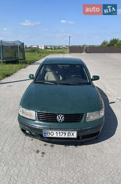 Седан Volkswagen Passat 1998 в Слов'янську