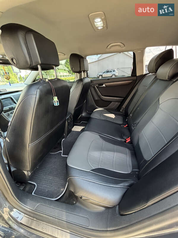 Універсал Volkswagen Passat 2012 в Банилові