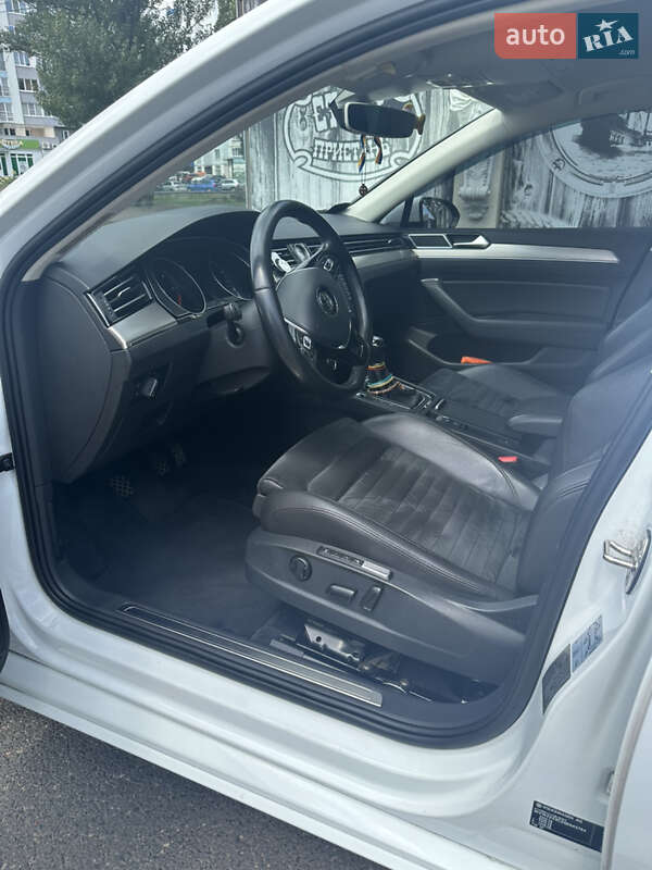 Универсал Volkswagen Passat 2015 в Черкассах