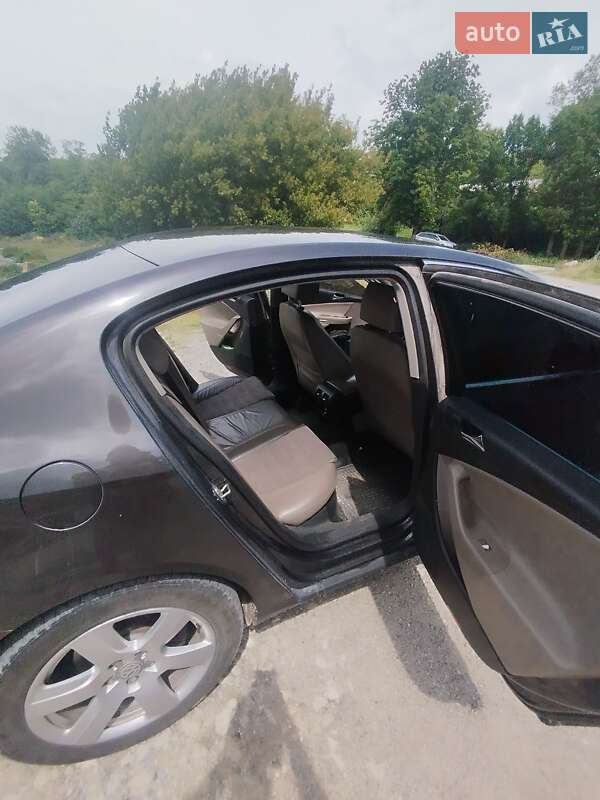 Седан Volkswagen Passat 2005 в Ланівці