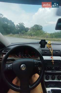 Седан Volkswagen Passat 2005 в Лановцах