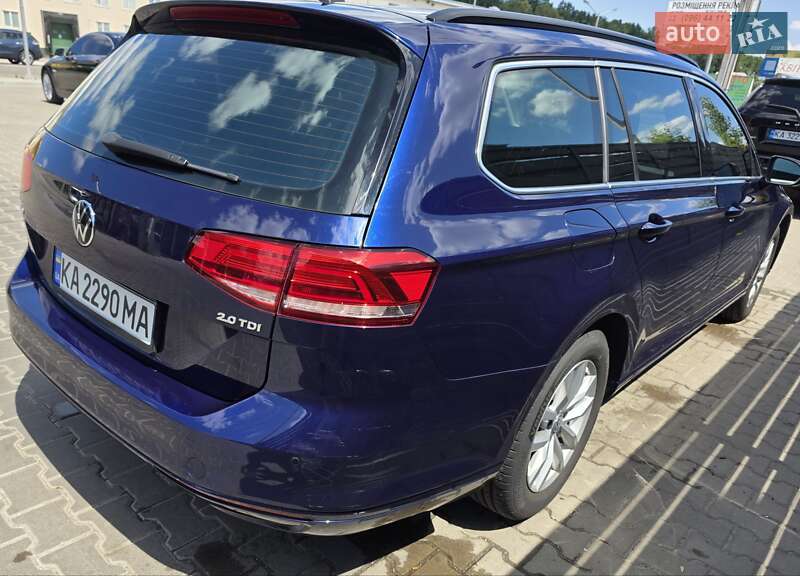 Универсал Volkswagen Passat 2017 в Киеве