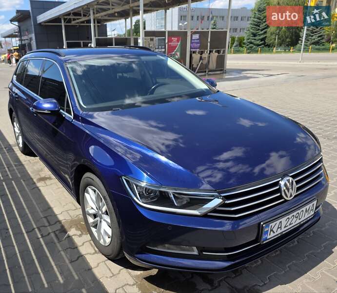 Универсал Volkswagen Passat 2017 в Киеве