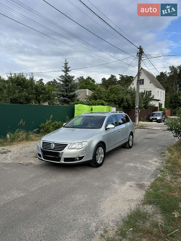 Універсал Volkswagen Passat 2010 в Києві