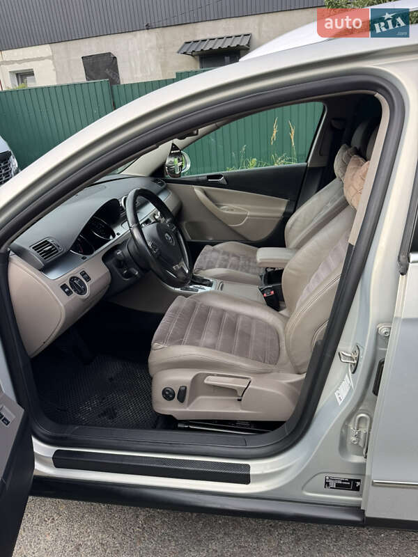 Універсал Volkswagen Passat 2010 в Києві