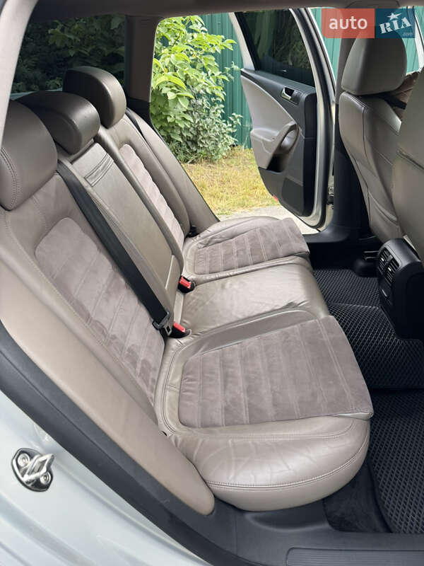 Універсал Volkswagen Passat 2010 в Києві