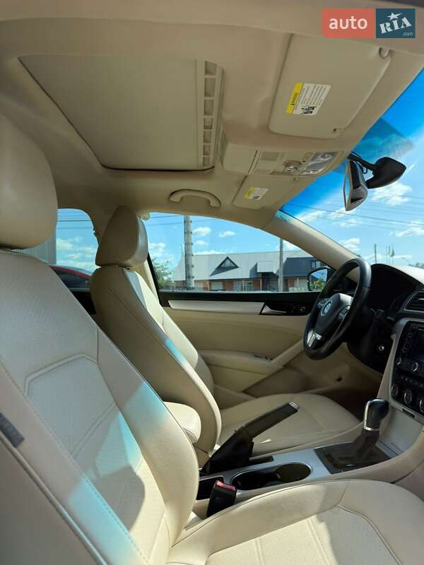 Седан Volkswagen Passat 2012 в Умани