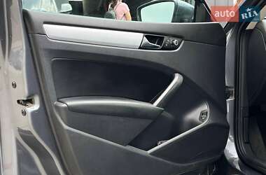 Седан Volkswagen Passat 2012 в 