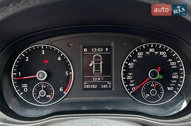 Седан Volkswagen Passat 2012 в 