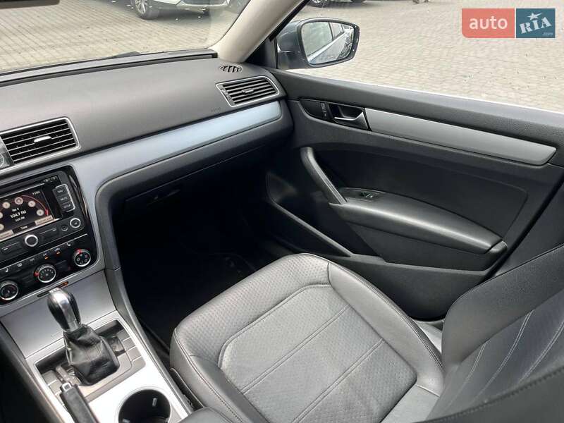 Седан Volkswagen Passat 2012 в Львове фото 37 Седан Volkswagen Passat 2012 в Львове