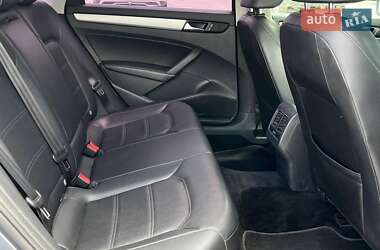 Седан Volkswagen Passat 2012 в 