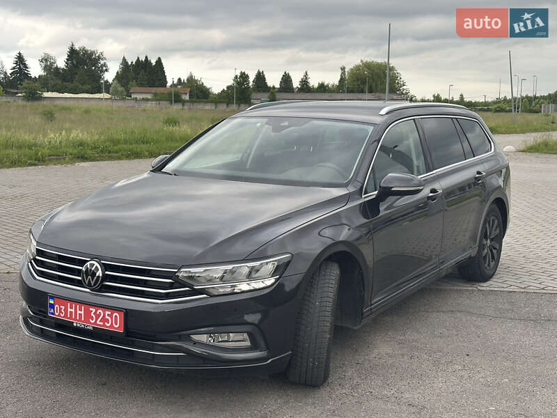 Универсал Volkswagen Passat 2022 в 