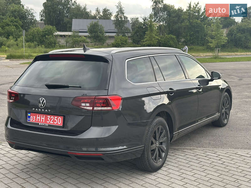 Универсал Volkswagen Passat 2022 в Львове