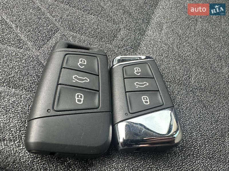 Универсал Volkswagen Passat 2022 в Львове