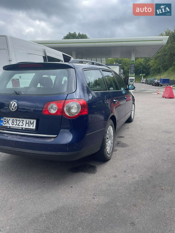Универсал Volkswagen Passat 2006 в Вараше
