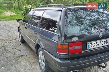 Універсал Volkswagen Passat 1989 в 