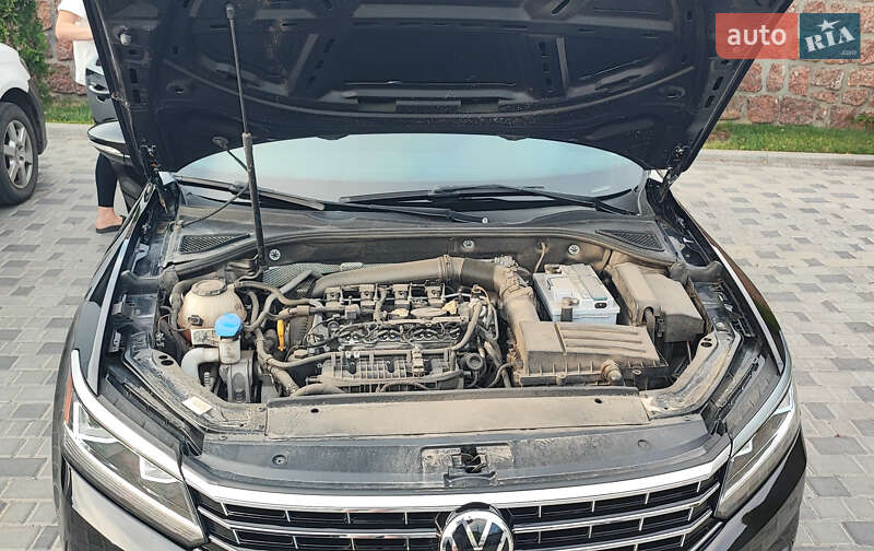 Седан Volkswagen Passat 2018 в Кропивницком