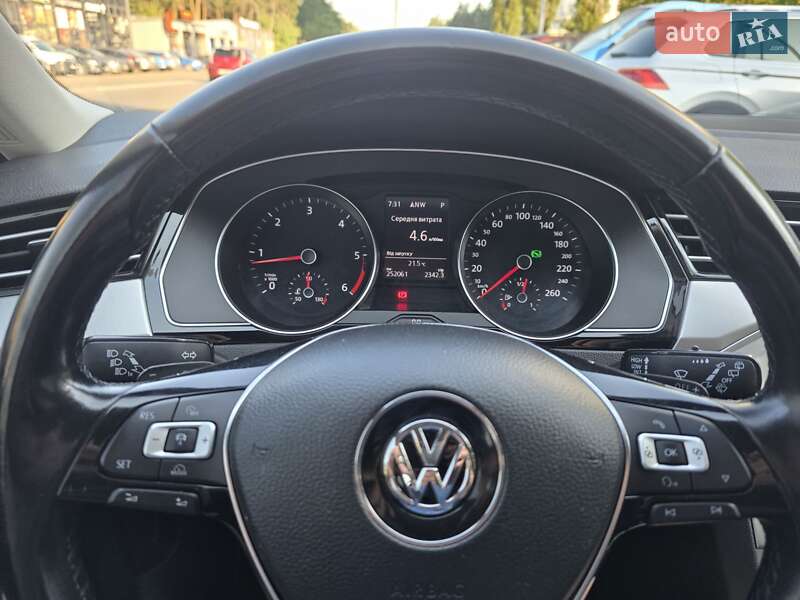 Универсал Volkswagen Passat 2017 в Киеве