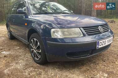 Універсал Volkswagen Passat 2000 в Харкові