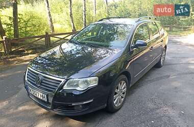 Универсал Volkswagen Passat 2009 в Вараше