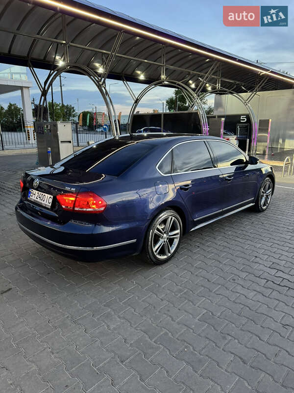 Седан Volkswagen Passat 2014 в Одессе