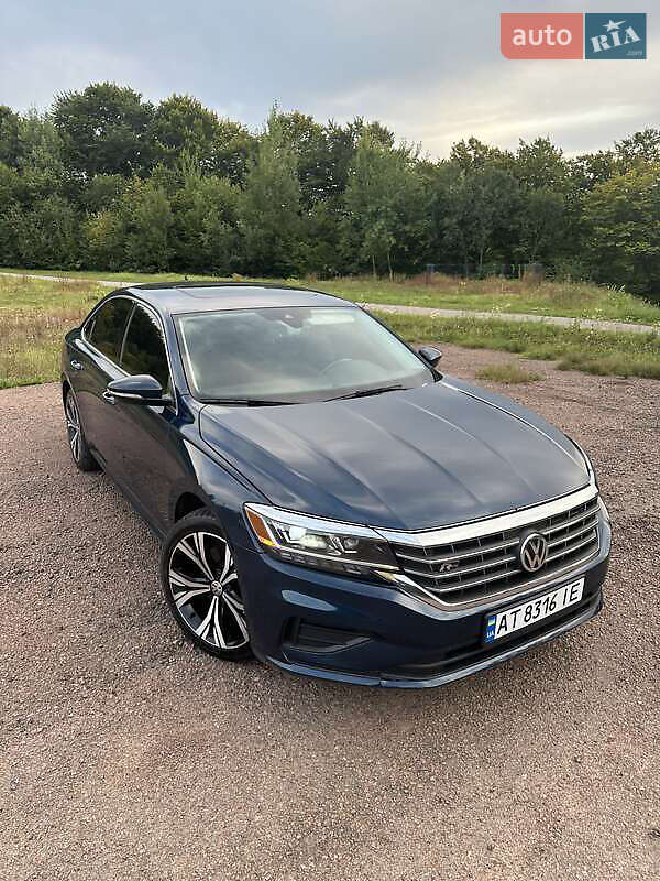 Седан Volkswagen Passat 2021 в Львове