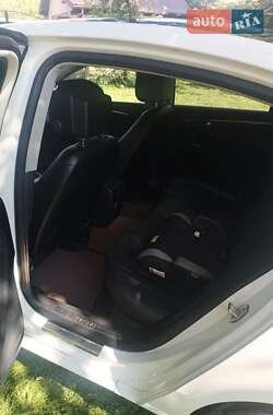 Седан Volkswagen Passat 2013 в 