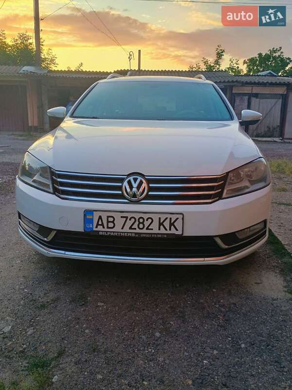 Volkswagen Passat 2011