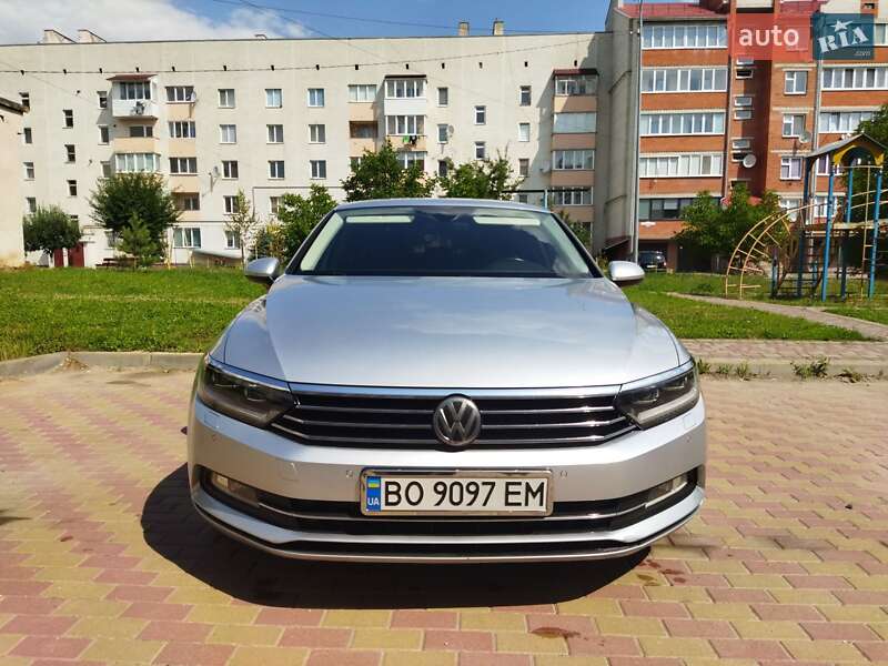 Седан Volkswagen Passat 2015 в Чорткове