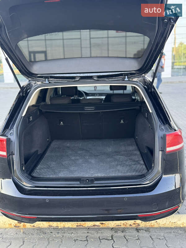 Універсал Volkswagen Passat 2016 в Хмельницькому