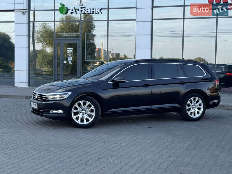 Універсал Volkswagen Passat 2016 в Хмельницькому