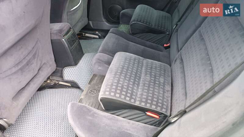 Универсал Volkswagen Passat 2003 в Южном