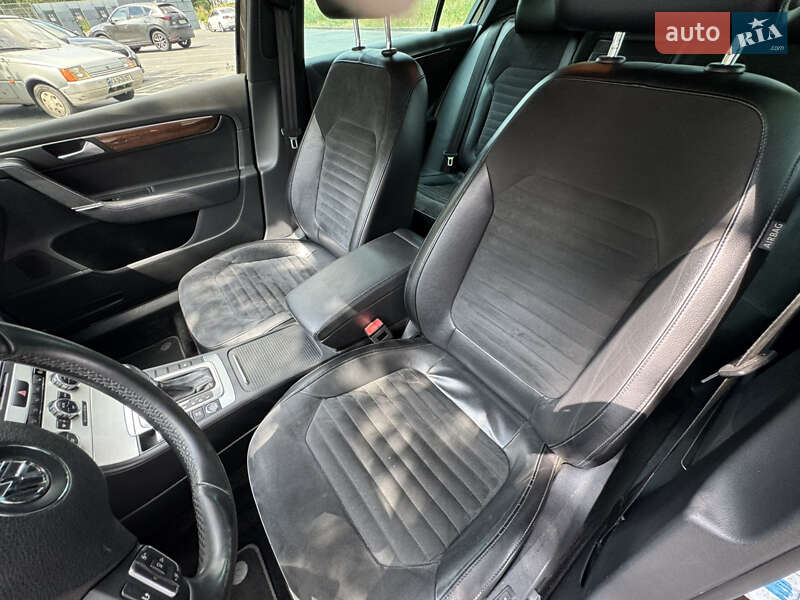 Седан Volkswagen Passat 2013 в Киеве фото 14 Седан Volkswagen Passat 2013 в Киеве