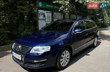 Универсал Volkswagen Passat 2010 в Гайсине