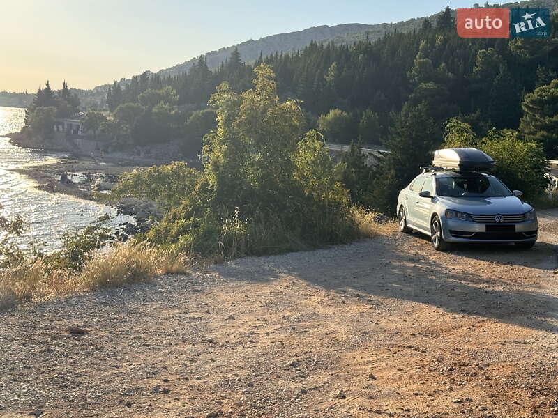 Седан Volkswagen Passat 2012 в Киеве
