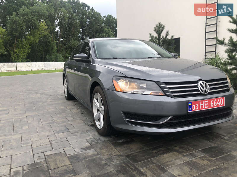 Седан Volkswagen Passat 2014 в Луцьку