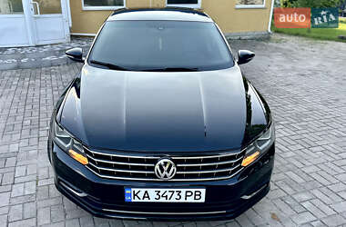 Седан Volkswagen Passat 2016 в 