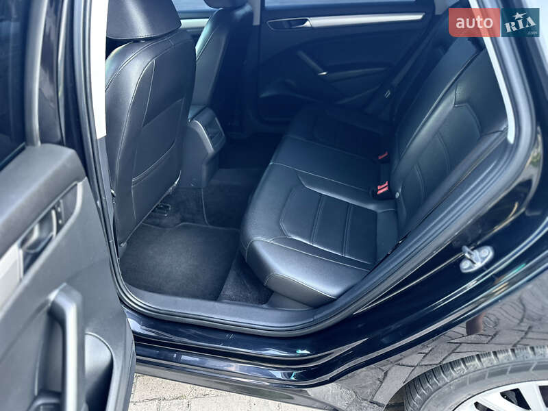 Седан Volkswagen Passat 2016 в Шостці